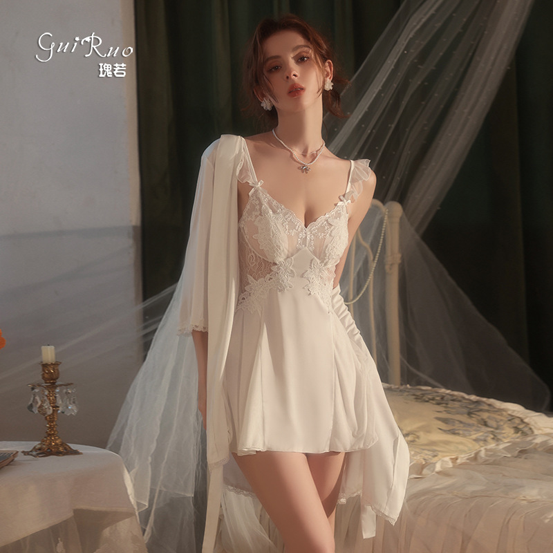 瑰若丝滑缎面低胸聚拢加胸垫吊带飞袖睡裙外袍女家居服套装M5868|undefined