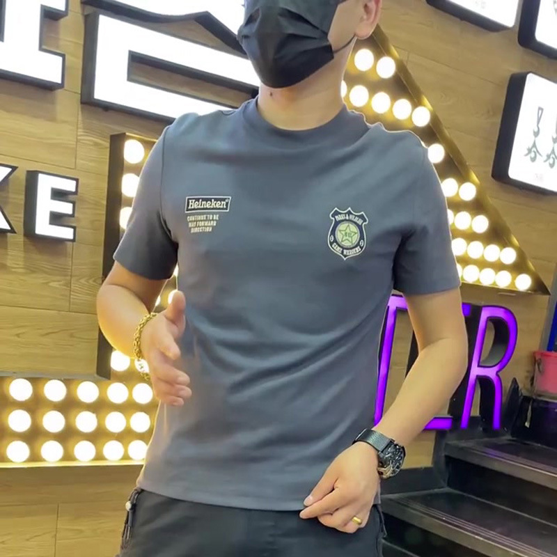 Nouveau et beau hommes rue façonnage à manches courtes à la mode marque réseau rouge T-shirt décontracté polyvalent col rond bas_voghion.com