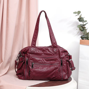 Polyurethane fashionable retro travel bag, capacious one-shoulder bag