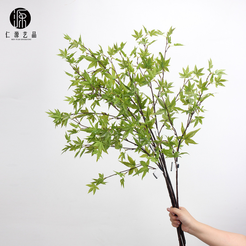 Factory direct sale simulation plant red autumn maple leaf chicken claw Maple Maple shooting props hand-made leaf decoration potted plant ornaments