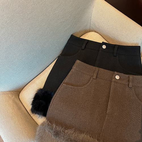 Melade color skirt for women's autumn and winter bag hip skirt high waist a-line skirt design fluffy splicing short skirt pants