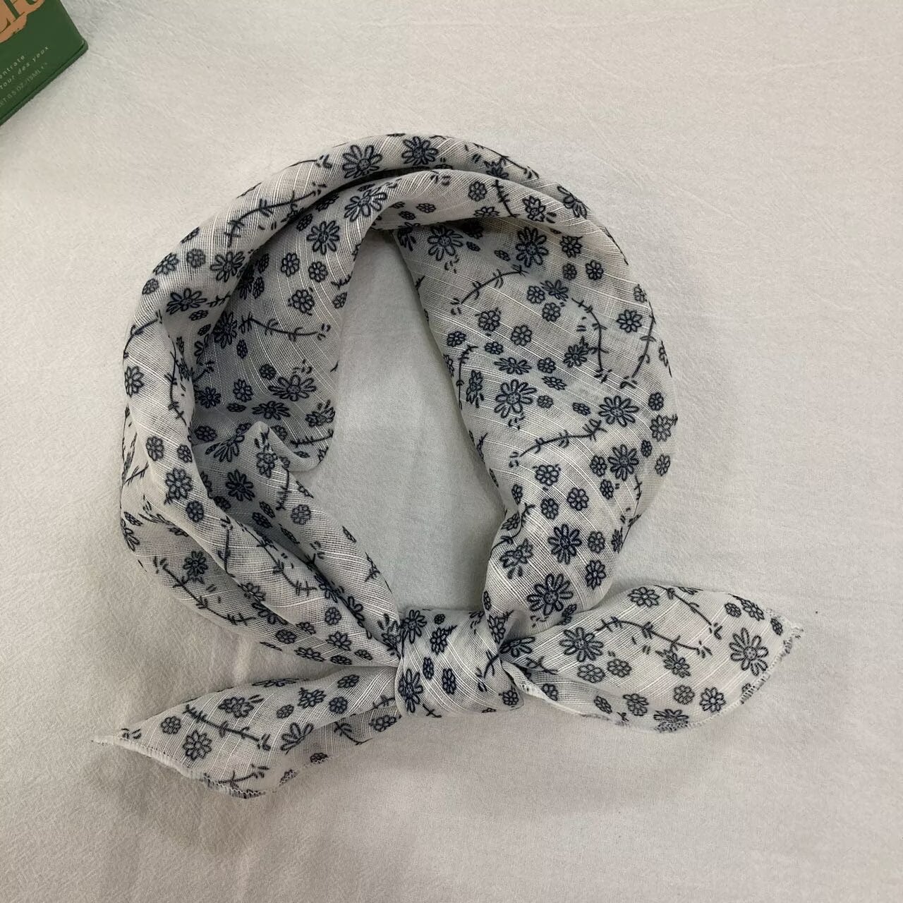 20m가지 색상의 꽃무늬