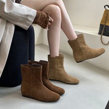 女王范复古美拉德棕色平底靴子女2025新款秋季百搭软底勃肯短靴