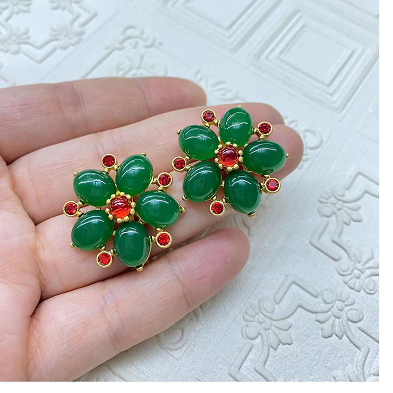 Retro Flower Alloy Plating Womenu0027S Ear Studs 1 Pair