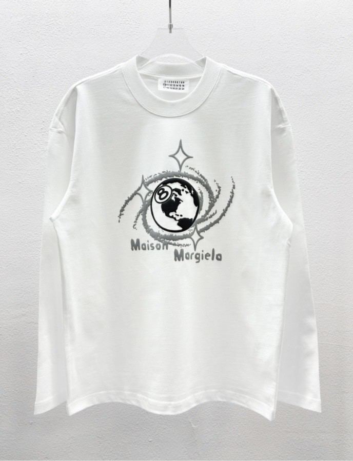Maison Margiela 8-Ball Earth Graphic Long Sleeve T-shirt White