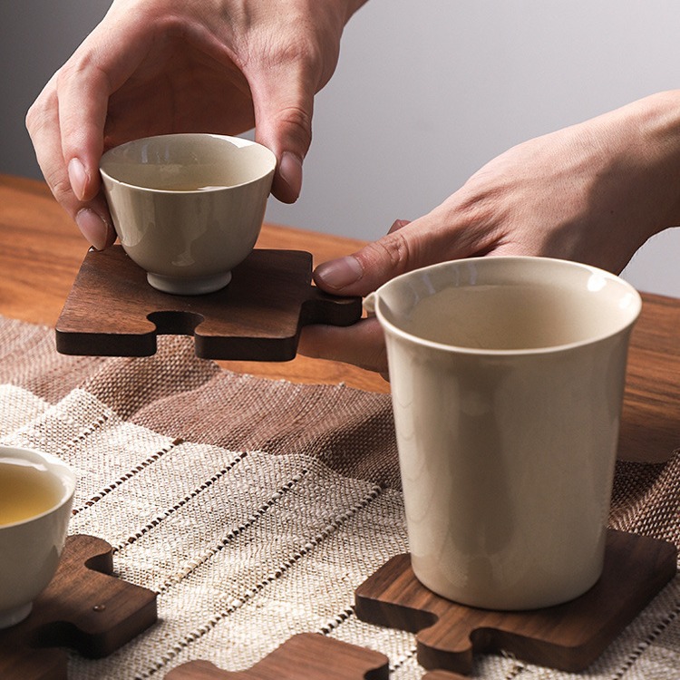 Cojín de olla de madera transfronterizo Cojín de aislamiento térmico Copas de vino Cojín de café Hogar creativo Estilo simple Cojín de taza de té de madera de nogal negro