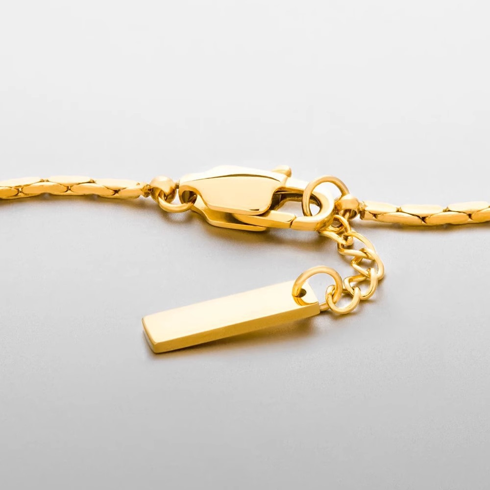 Minimalist Titanium Hammered Round Link Bracelet For Women_voghion.com