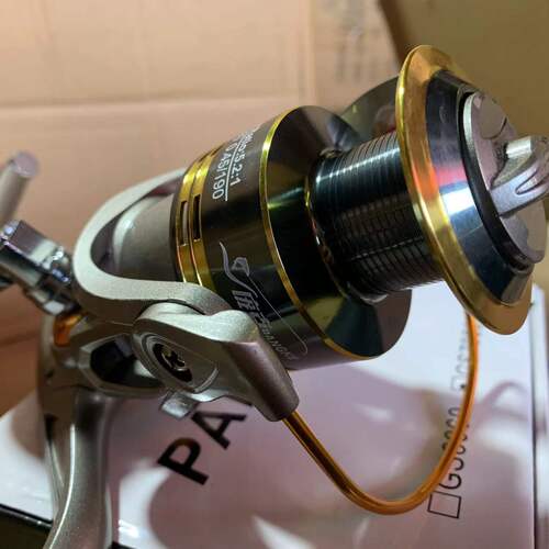 Fishing reel spinning wheel GS1000-7000 metal head fishing reel fishing reel fishing reel fishing reel throwing sea rod