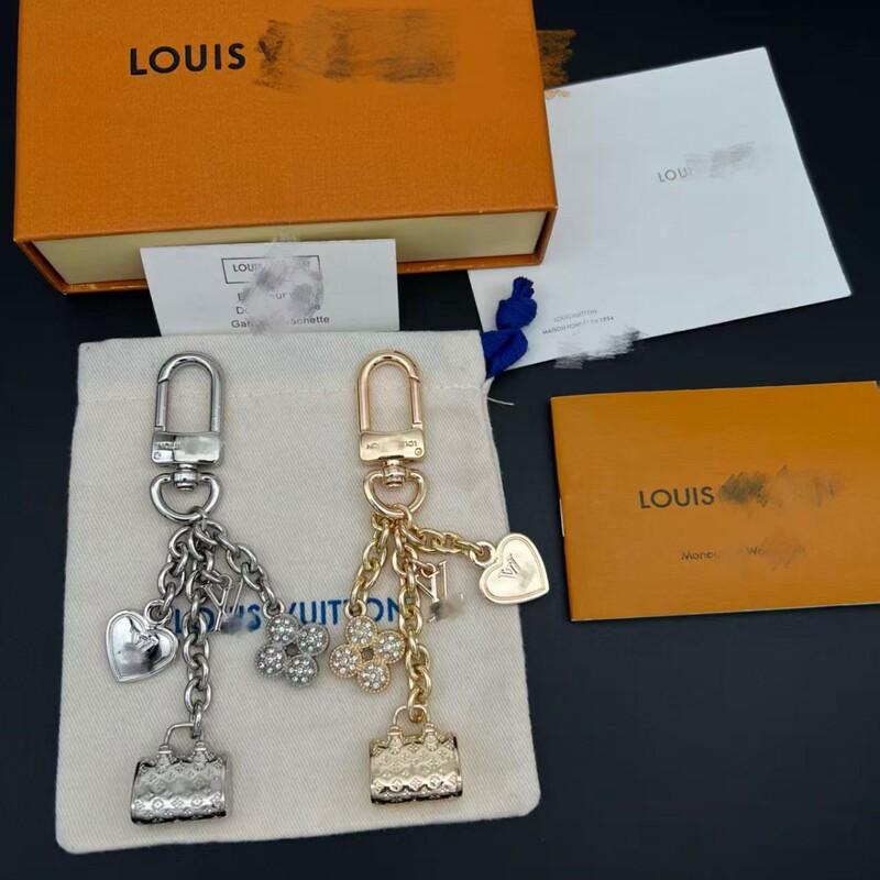V Brand M45830 Four-Leaf Clover Bag Charm Keychain, Available in Gold and Silver, Four-Leaf Clover + Lv Lettering + Monogram Circle