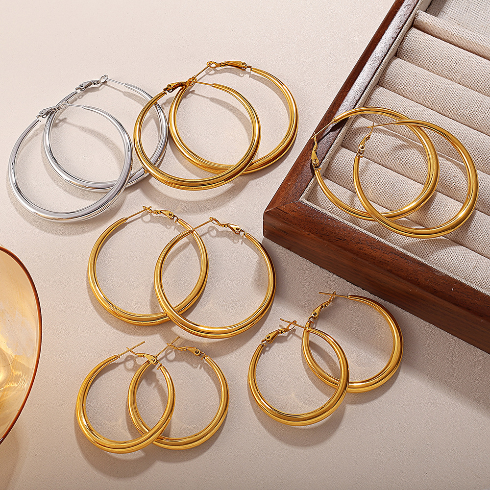 Hoop Large Circle Earrings Light Luxury Niche Simple Plain Circle_voghion.com