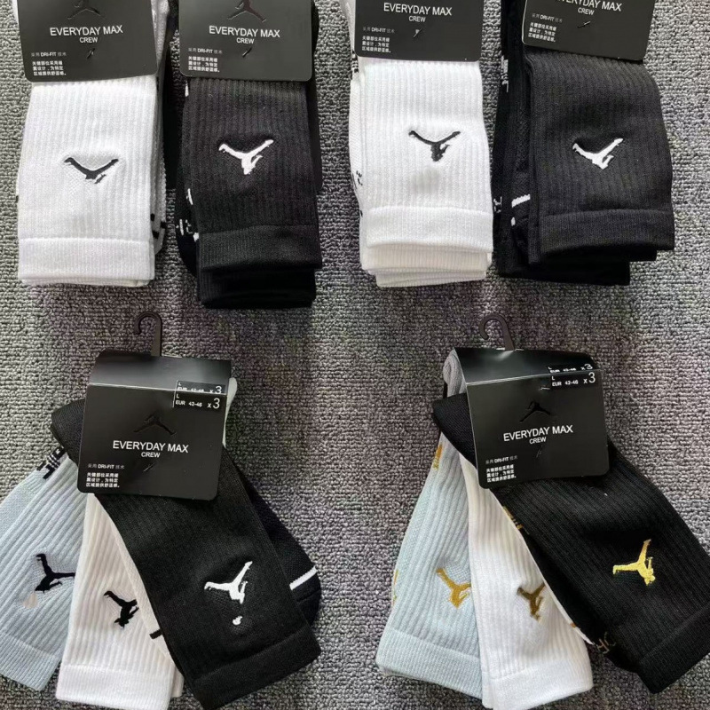 3 pairs of trapeze medium tube towel bottom thickened leisure sports socks men's fitness running aj basketball socks low side wholesale