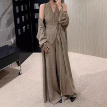 高级感套装女秋冬新款时尚长款针织毛衣开衫外套背心阔腿裤三件套