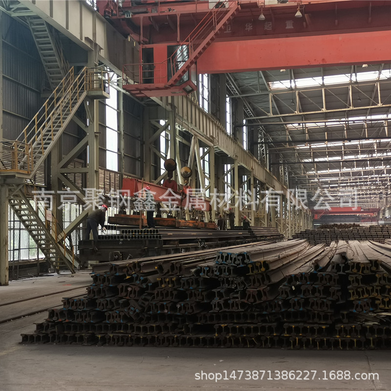 轨道钢 攀钢轻轨重轨 轨道钢 动车钢铁轨批发