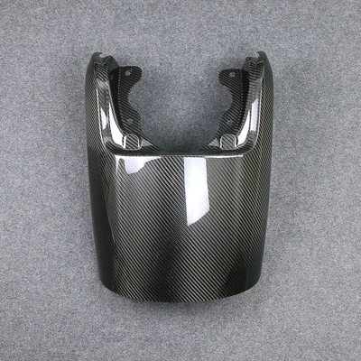 Harley Davidson VRSCF V-Rod Muscle üçün karbon lifli arxa qapaq