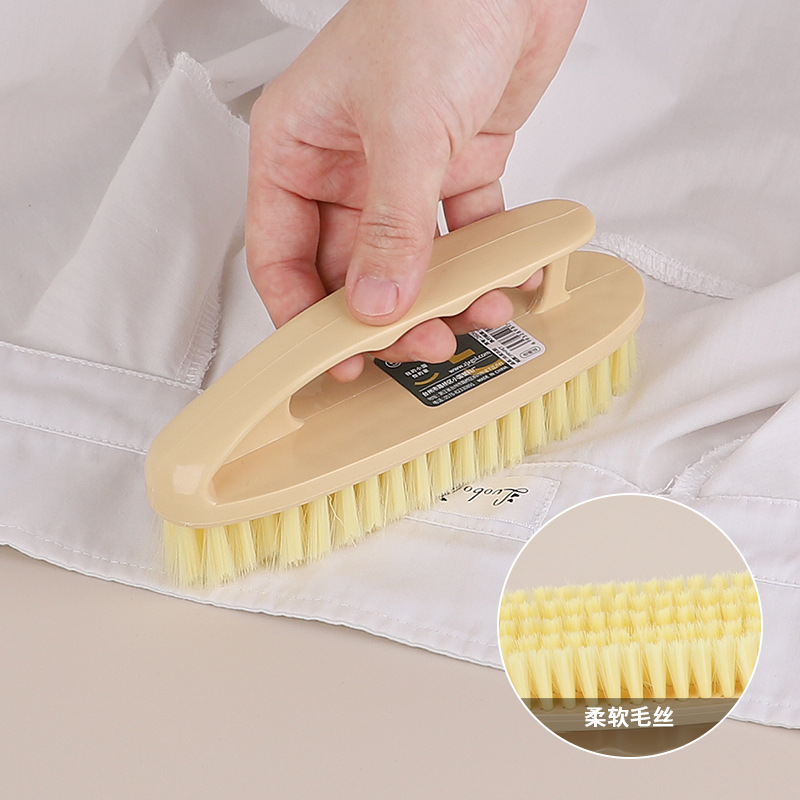 Small country plastic manufacturers wholesale silk soft clothes brush plastic cleaning brush 2606 clothes brush household