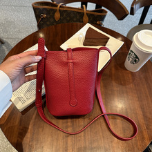 跨境热卖软皮手机包女红色斜挎包大容量小包包2025新迷你小水桶包