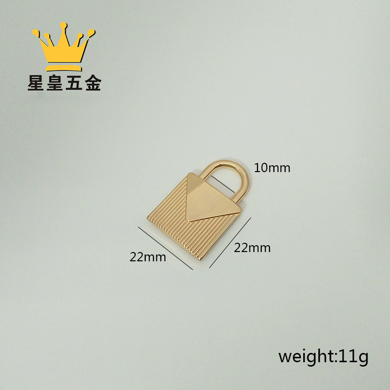 供应锌合金吊锁DIY压铸电镀锁扣箱包五金辅料挂锁装饰假锁批发