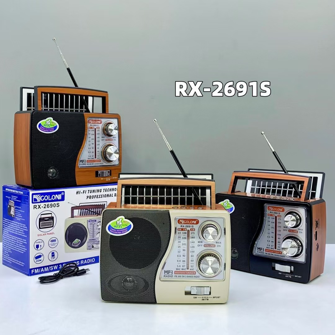 Comercio exterior inalámbrico altavoz bluetooth radio portátil multifuncional FM de tres segmentos tarjeta de enchufe al aire libre sonido solar