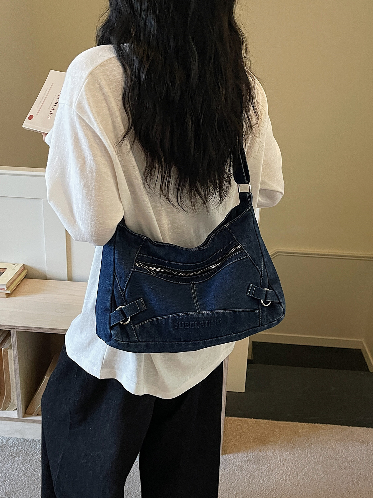 Bolsa de denim retro lavada en agua para mujeres 2026 nuevo estilo transfronterizo ocio simple hombro brazo bolso de viaje image 3