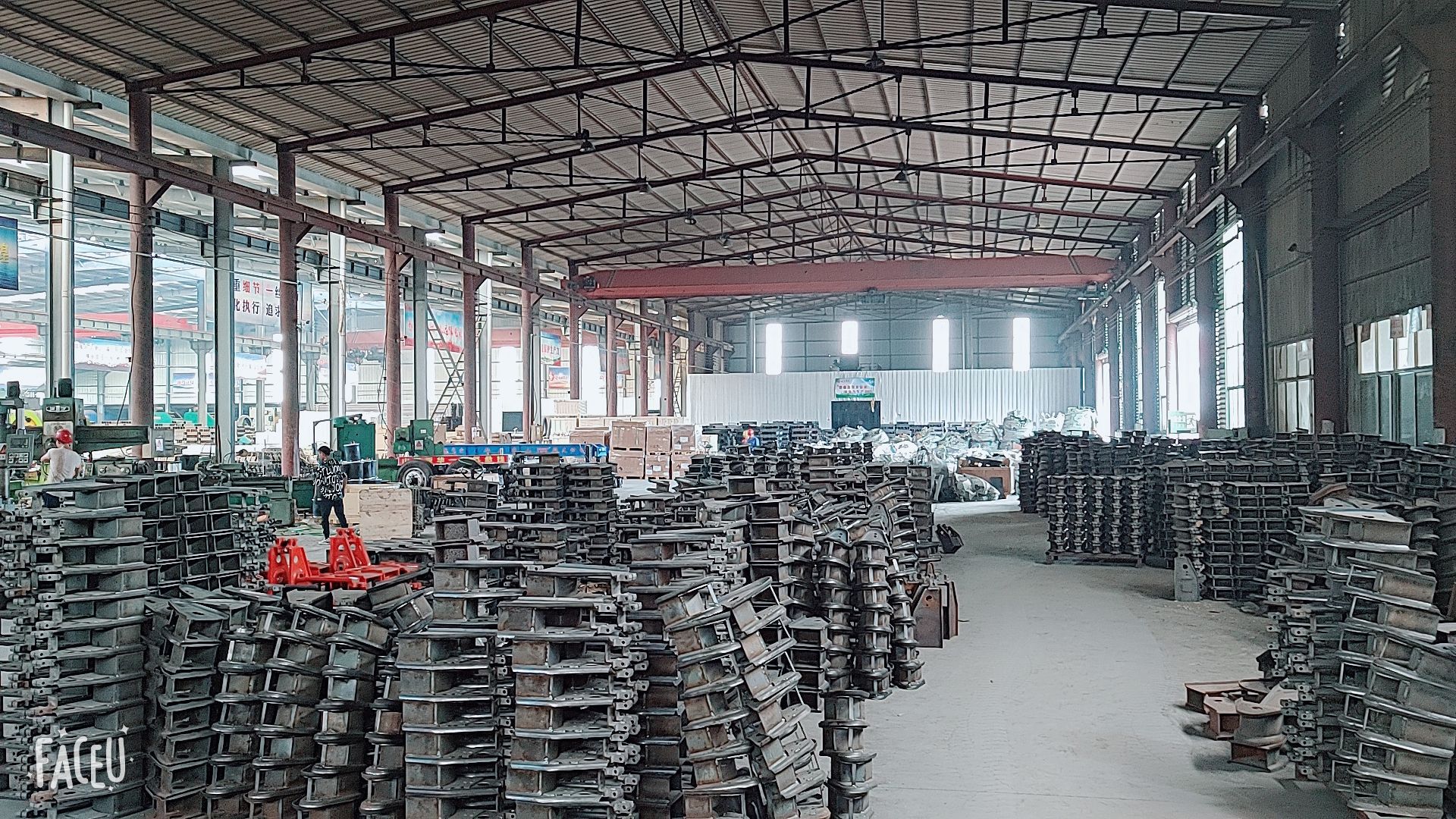 Semi-Trailer Axle Bpw German Style 13-Ton Axle Various Specifications Can Be Customized Liangshan Semi-Trailer Manufacturer