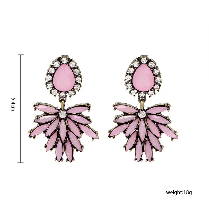 Fashion Acrylic Rhinestone Earrings Cross-border Cold Wind Design Temperament Pink Leaf Earrings display picture 1