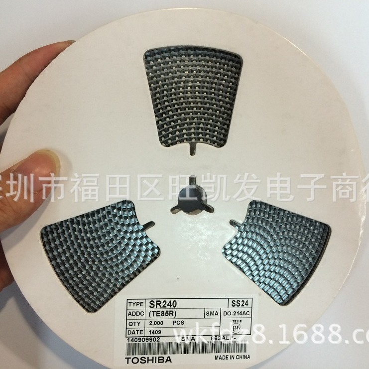 肖特基SR240 贴片二极管SS24 SMA封装DO-214AC 厂家直销