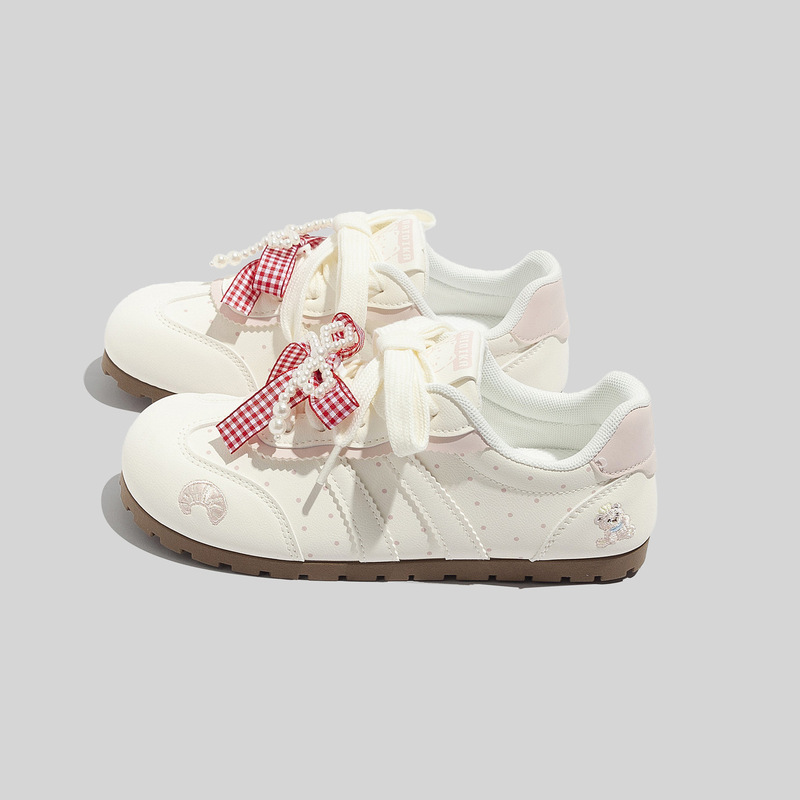 Spring New Fashion Cute Low-Top Flat German Training Shoes for Women 2026 Versatile Lightweight Bear Casual Sneakers