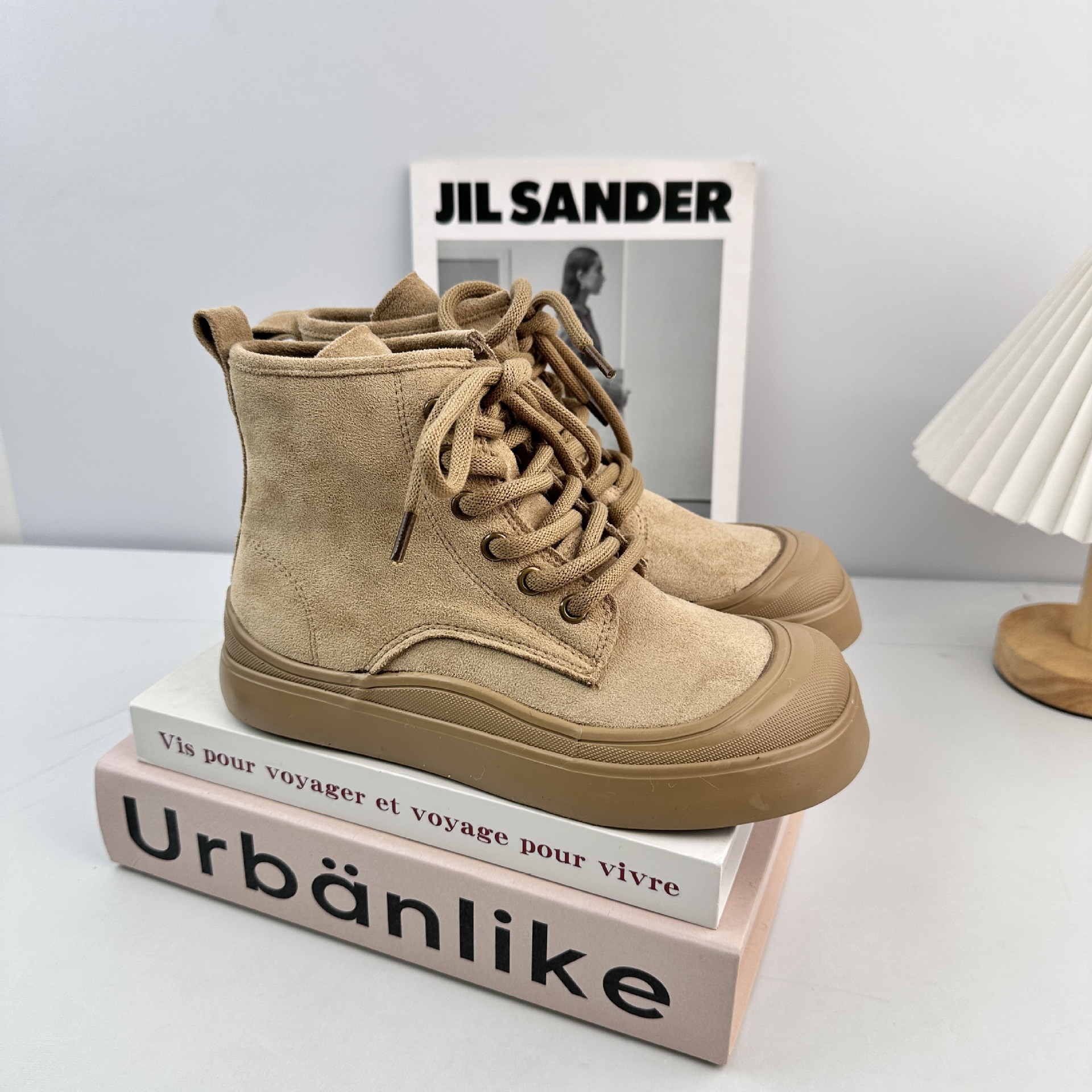 YUANBO Zapatos de suela gruesa de alto nivel de invierno y otoño de 2025 nuevas botas cortas coreanas casuales zapatos de lona de mujer