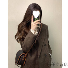 2025新款仿呢料外套高级感小个子短款韩系西装领人字纹呢子大衣女