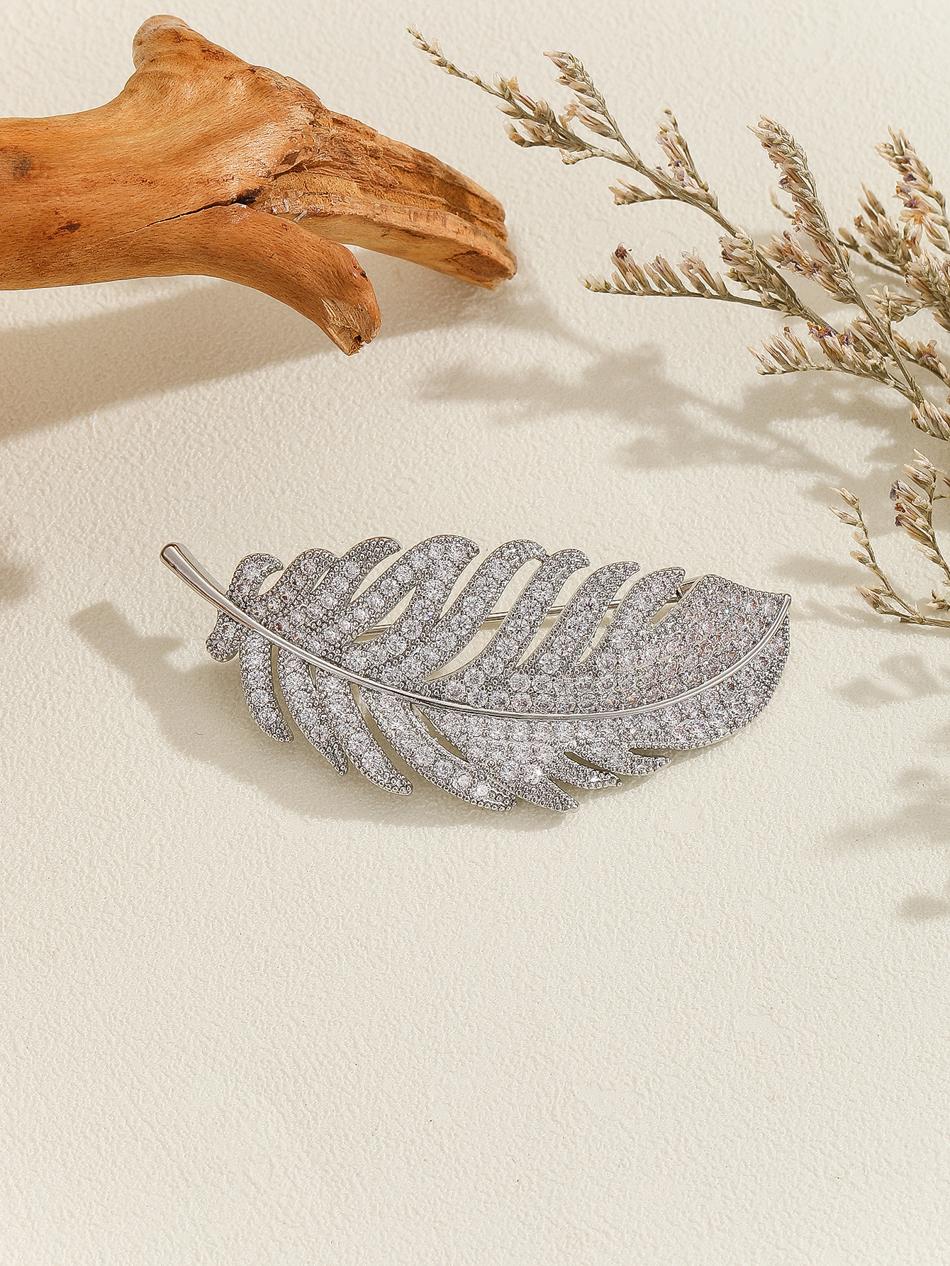 2022 estilo coreano nuevo elegante zircon ramillete traje de mujer cheongsam chal hebilla accesorios de alta gama broche de plumas