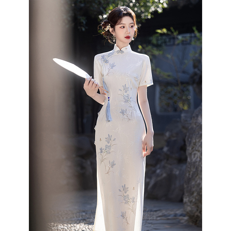 Beautiful Cheongsam New Chinese Style Engagement Daily Wear 2025 New High-end Elegant Printed Improved Young Girl Beautiful Cheongsam New Chinese Style Engagement Daily Wear 2025 New High-end Elegant Printed Improved Young Girl