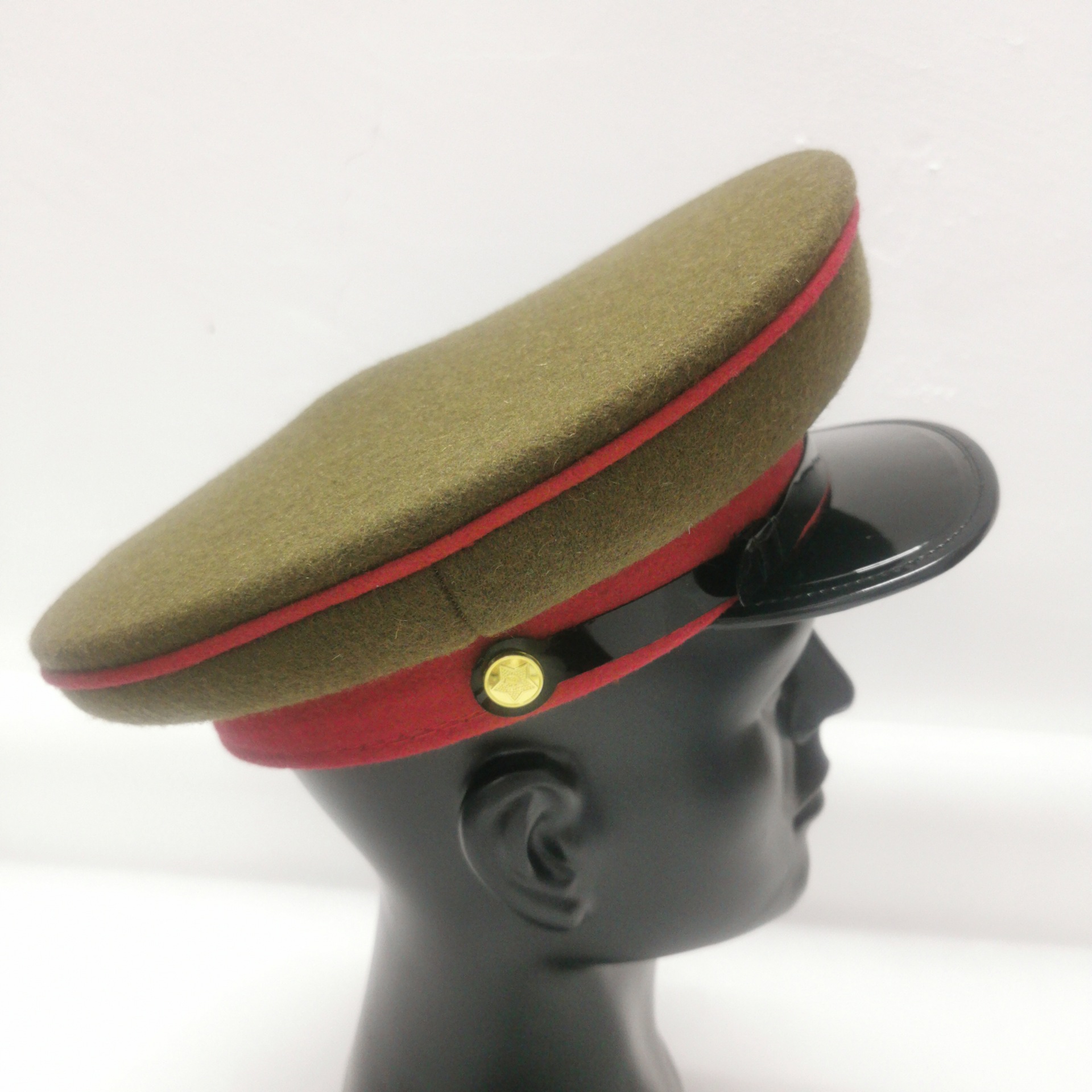 Dark brown without cap badge