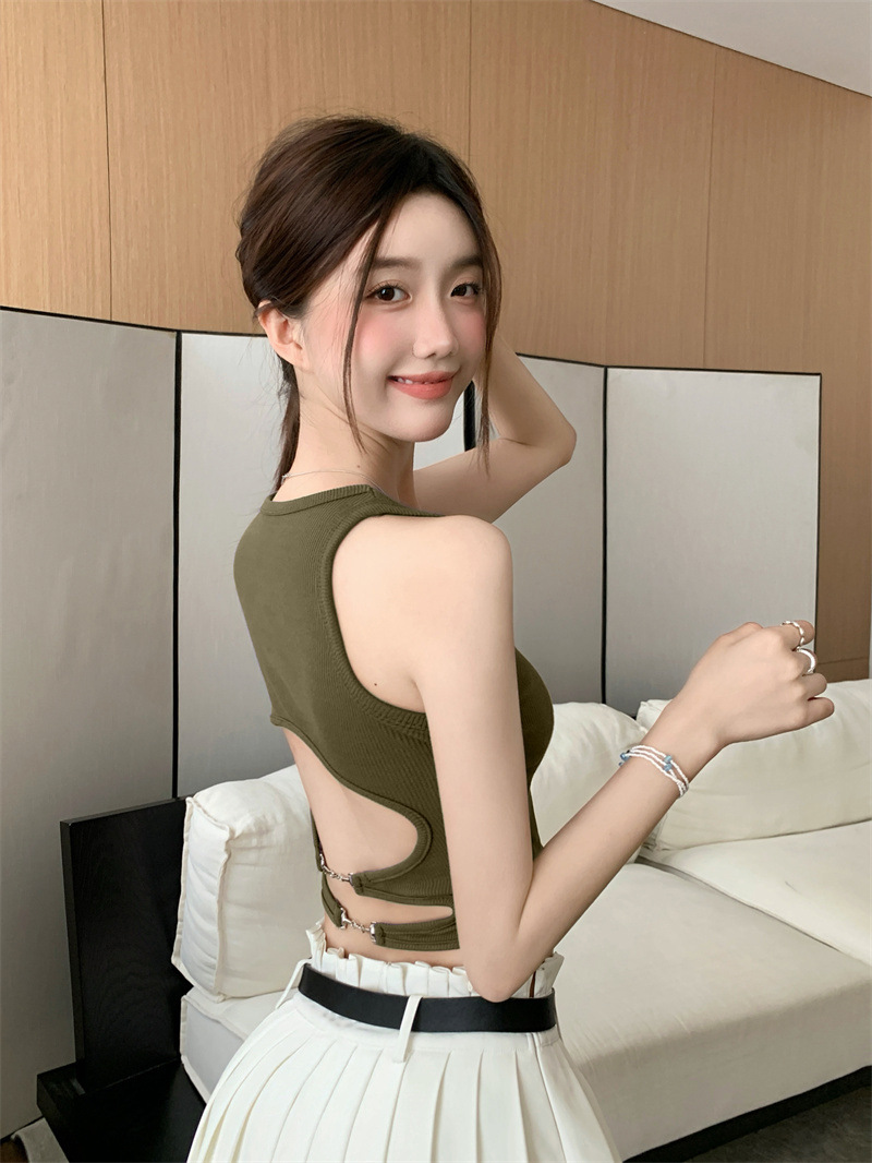 Ins caliente cintura cadena hueco de espalda abierta chaleco de belleza con cojín de pecho envuelto en el pecho para usar la base corta camisa sin mangas para mujeres
