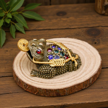 爆款三足金蟾复古招财客厅书房办公室金属创意工艺品摆件厂家批发