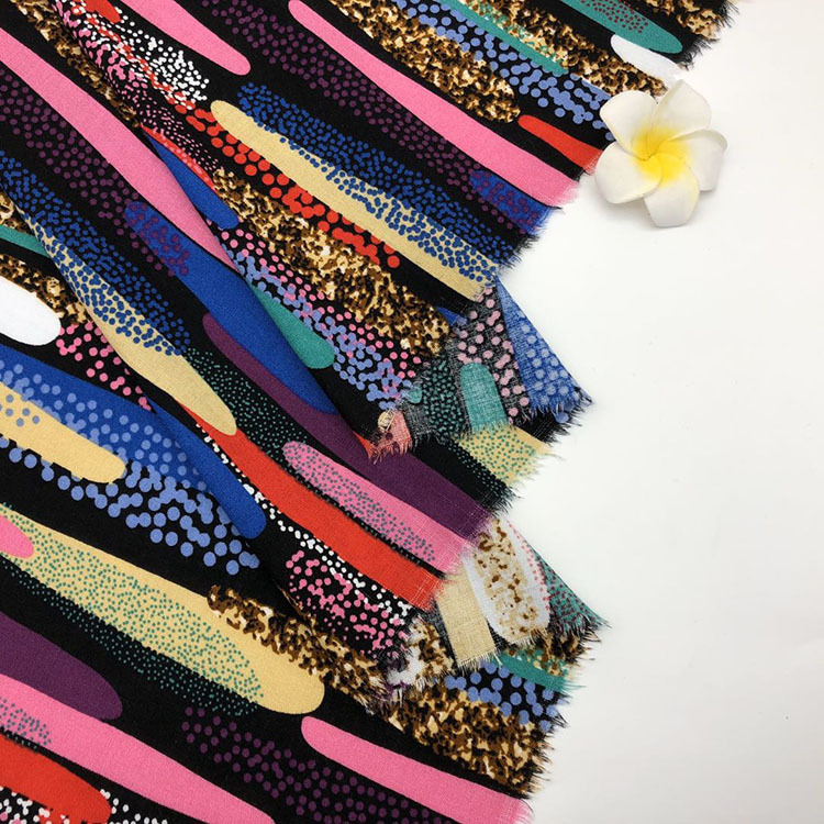Diseño 100% viscose rayon 120gsm tejido rayon impreso pantalón tela