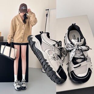 �ϵ�ЬŮ��ɫһ������ϵ�Ьը�����e�\��ܛ���ſ���l͸���ϵ�Ь