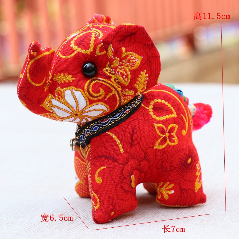 泰国布艺吉祥大象玩偶吉祥物云南酒店装饰儿童旅游纪念品批发