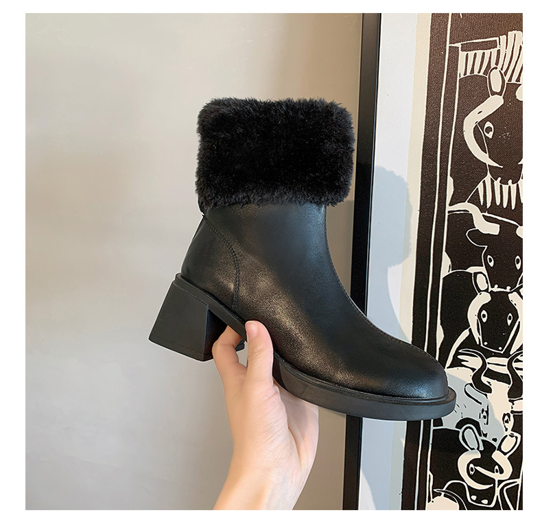 Women’s White Ankle Boots With Velvet Lining And Block Heels_voghion.com