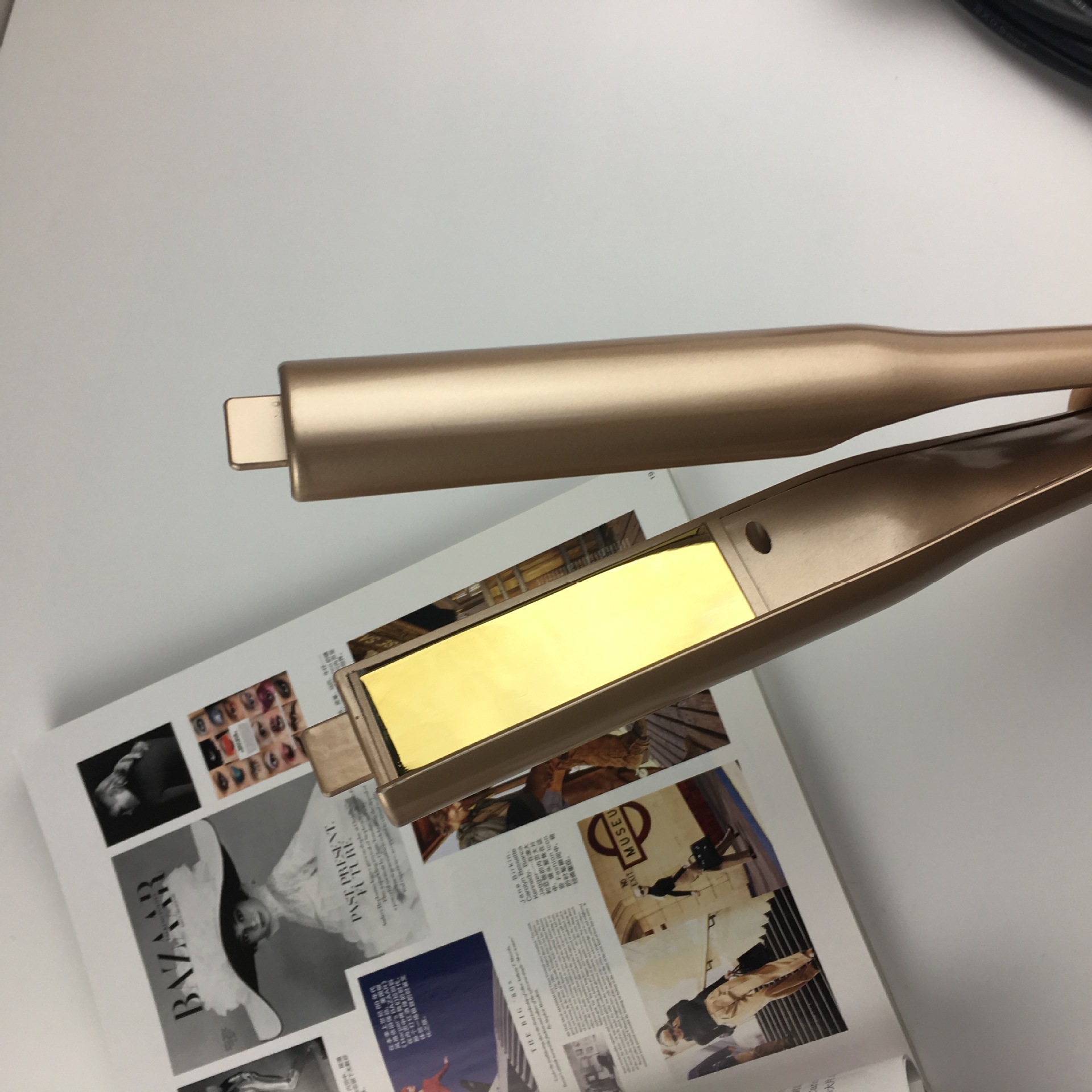 Hair Straightener Image 9