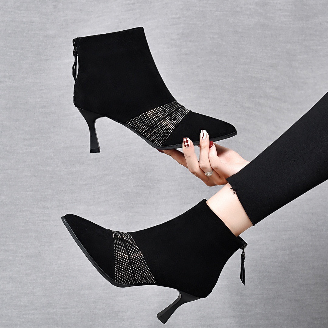 Fashionable demi-season black low boots pointed-toe heels with…