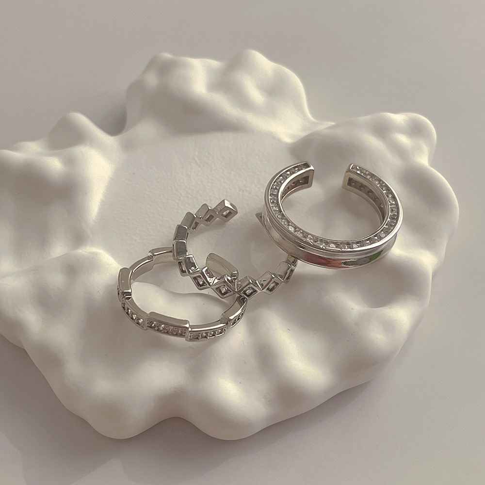 Retro Geometric Copper Inlaid Zircon Rings