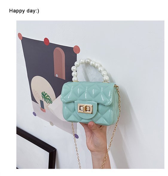 Fashion Pearl Chain Messenger Children Bag Wholesale display picture 13