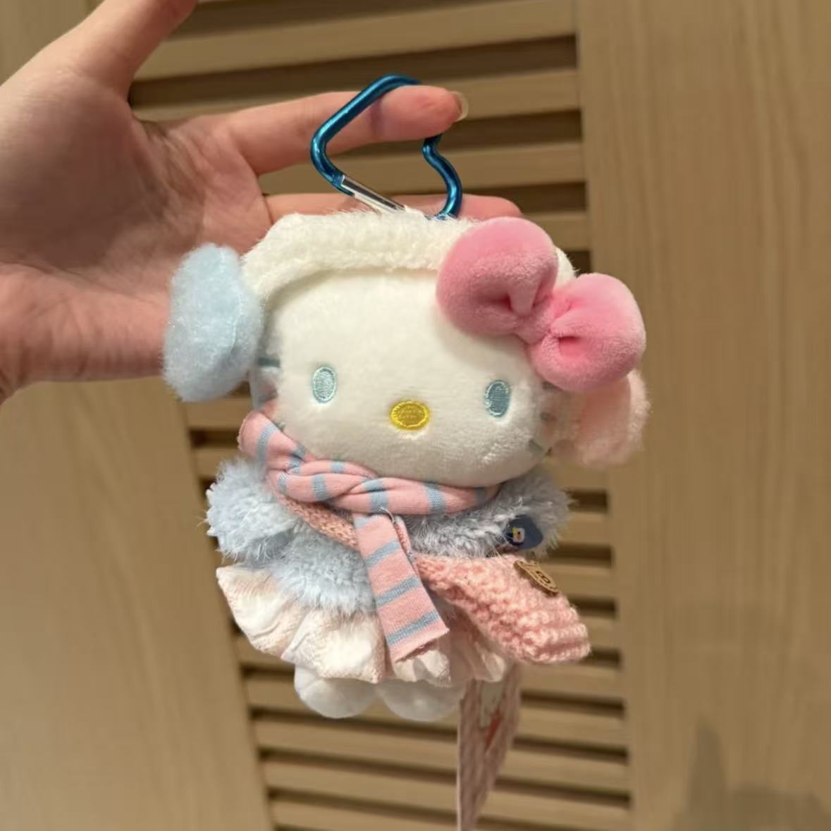 Genuino clásico KT Hello Kitty mochila bolso colgante dibujos animados lindo hellokitty llavero muñeca de felpa mujer