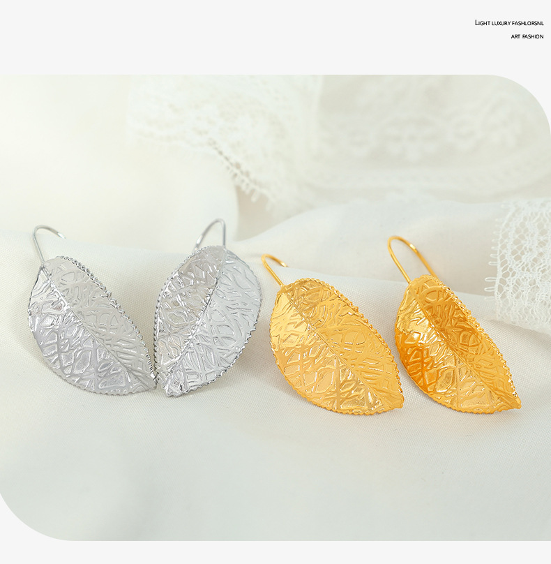 Titanium Steel Retro Simple Style Plating Leaf Drop Earrings display picture 5