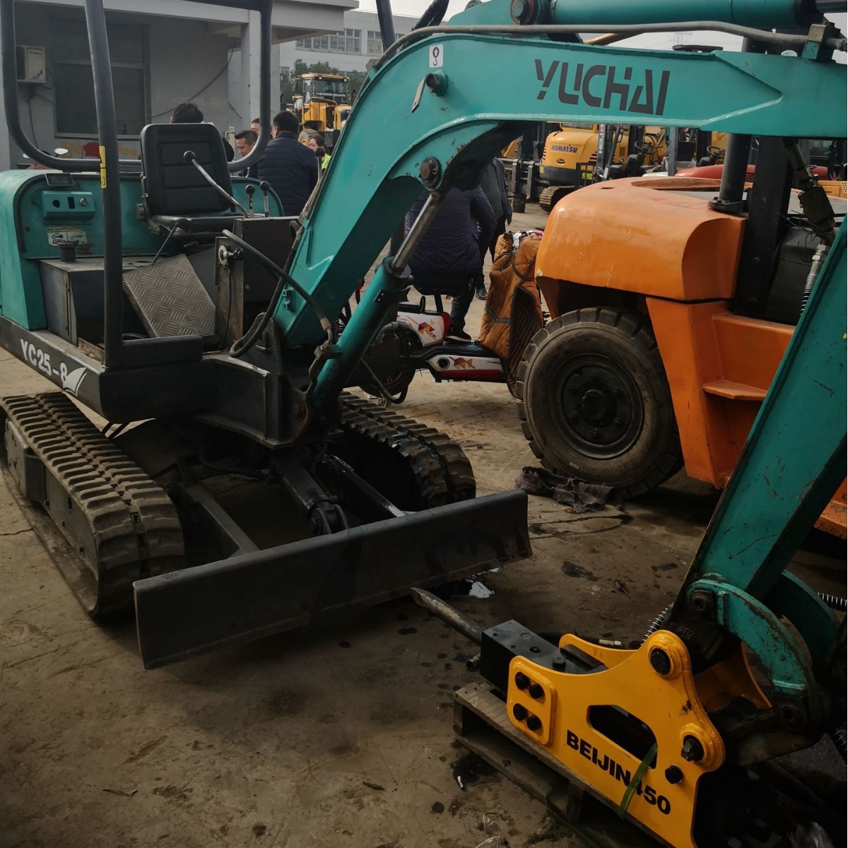 出售九成新玉柴 斗山18、20、30二手挖掘机