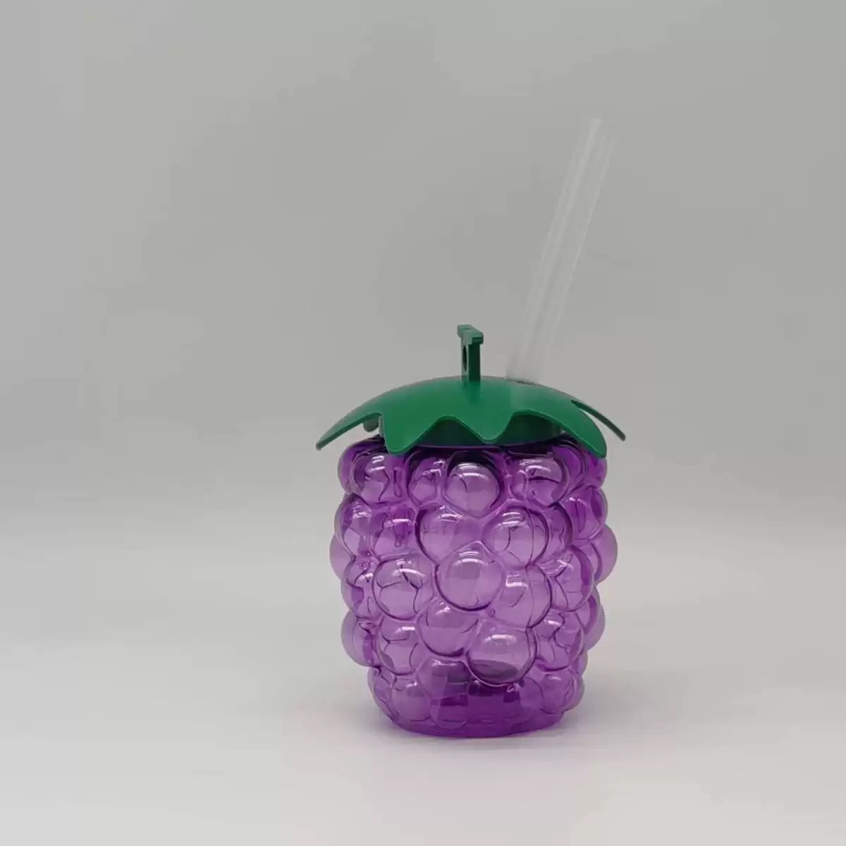 Taza de paja de uva morada