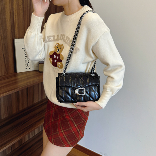 Fashionable and versatile diamond-shaped square armpit bag for women 2024 new high-looking simple chain shoulder bag crossbody bag