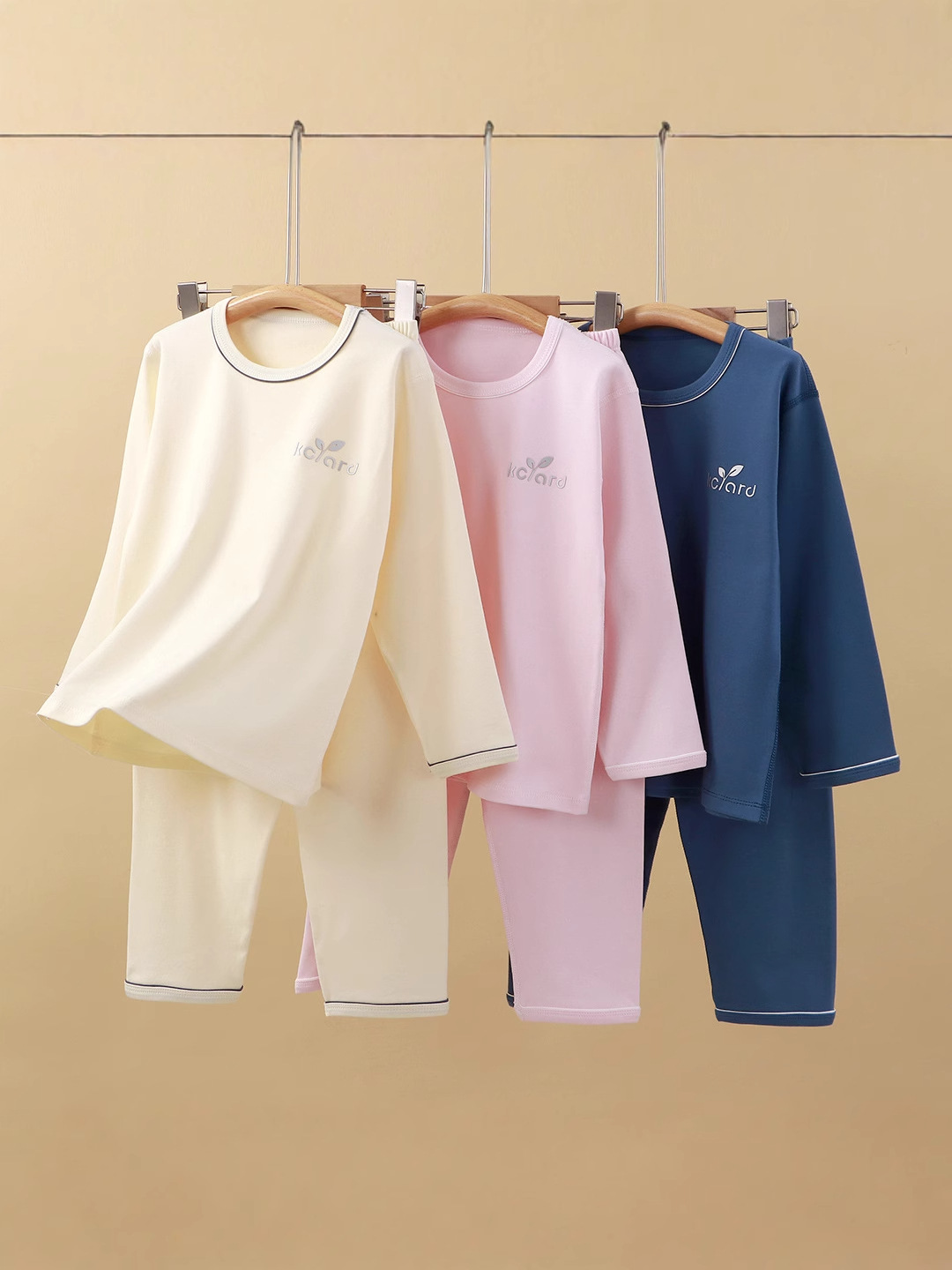 Nuevo pijama primavera y otoño conjunto de ropa casera relajada clase A nuevo pijama para niños y niñas ropa casera de algodón