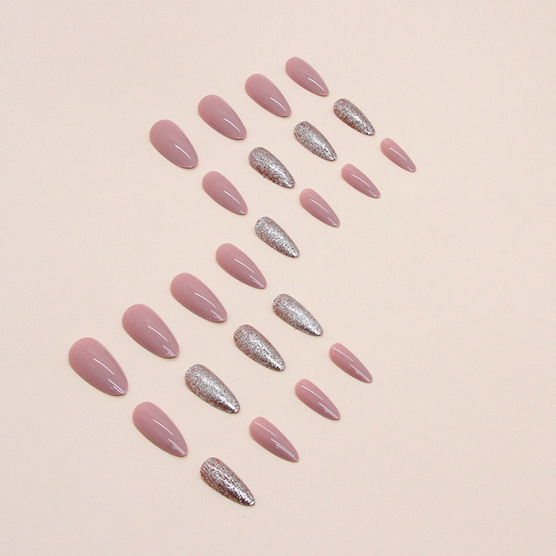 Pâte de haricots solides Amande rouge Feuille brillante explosive Faux ongles Instagram Cannelle Nue Porter des ongles_voghion.com