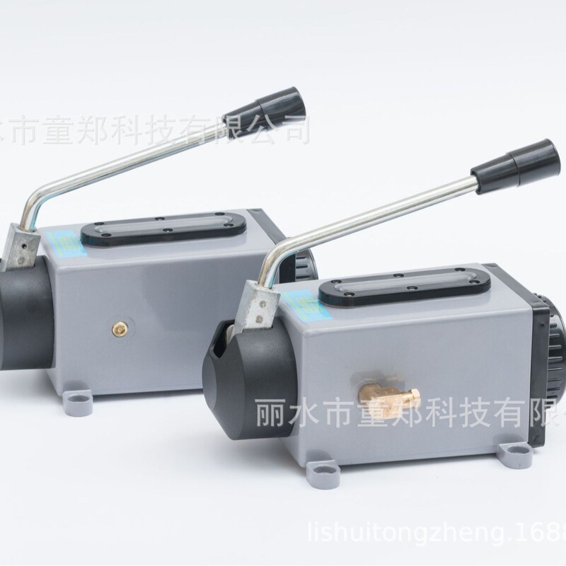 Y-8 Hand Pump Y-6 Manual Punch Press Oil Pump Hand-Operated Lubrication Oiler Practical Single/Double Outlet High-Efficiency Oil Pump